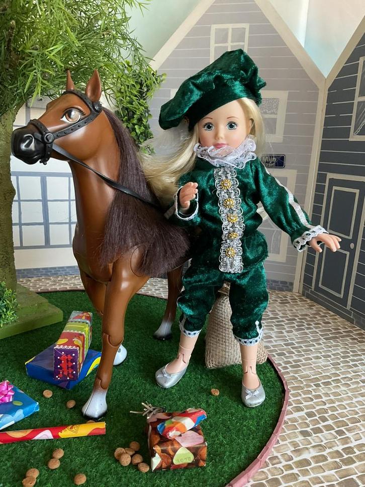 Jolina Ballerina: kleding,  5 delig Pietenpakje., Kinderen en Baby's, Speelgoed | Poppen, Nieuw, Overige typen, Ophalen of Verzenden