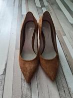 Mooie pumps, Pumps, Bruin, Ophalen of Verzenden, Zo goed als nieuw