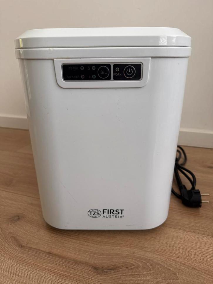 IJsblokjesmachine - Zo goed als nieuw!, Witgoed en Apparatuur, IJsmachines, Zo goed als nieuw, Zelfvriezend, Ophalen of Verzenden