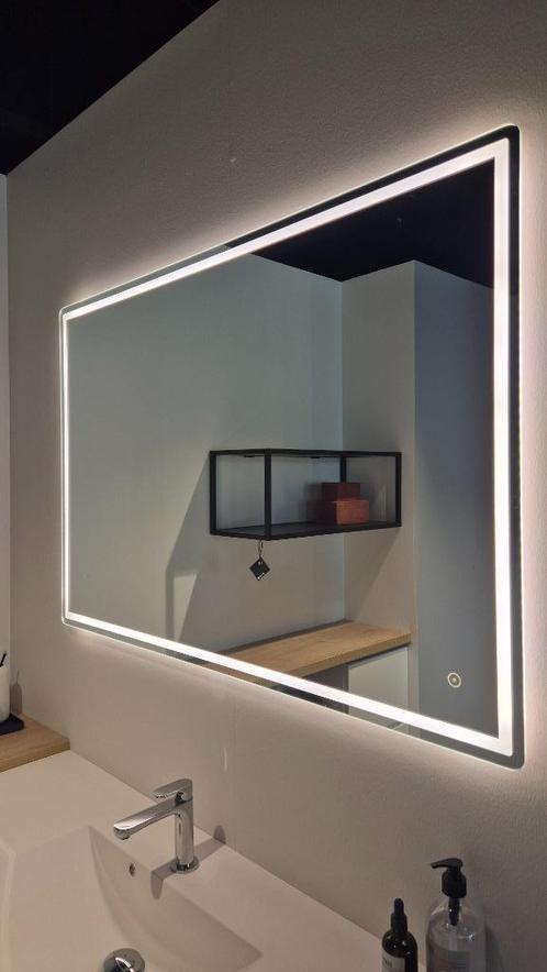 Kvik - Spiegel met verlichting - 60% korting, Huis en Inrichting, Woonaccessoires | Spiegels, Nieuw, 100 tot 125 cm, Minder dan 100 cm