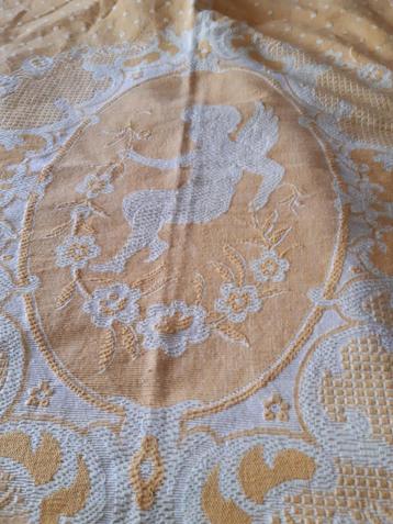 Brocante grote plaid engelen geel wit beschikbaar voor biedingen