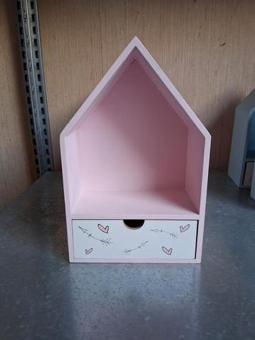 NIEUW Leuk huisje roze met lade beschikbaar voor biedingen