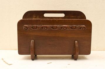 Houten lektuur/krantenbak 46645 beschikbaar voor biedingen