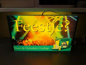 Heineken Feestje lichtbak beschikbaar voor biedingen