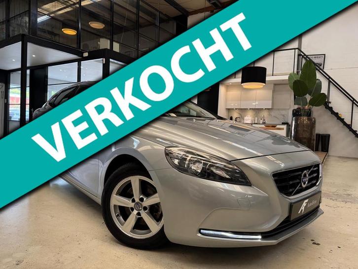 Volvo V40 2.0 T2 Momentum NAP Cruise control Bluetooth Navig, Auto's, Volvo, Bedrijf, Te koop, V40, ABS, Airbags, Airconditioning