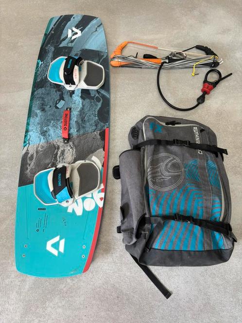 Cabrinha FX 10m + Duotone Gonzales 142x43 + Cabrinha Bar, Watersport en Boten, Kitesurfen, Gebruikt, Kitesurf-set, 10 m², Twintip