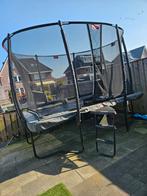 Berg trampoline ultium + (330 x 220), Ophalen, Gebruikt