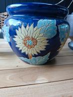 Blauwe bloempot met zonnebloem motief, Antiek en Kunst, Antiek | Keramiek en Aardewerk, Ophalen of Verzenden