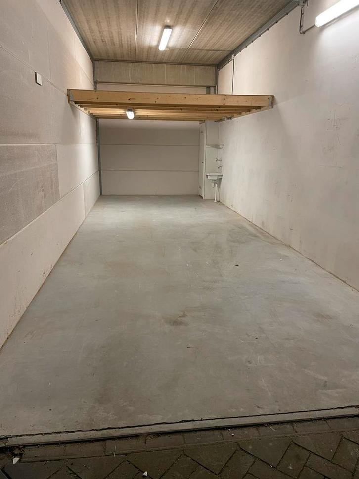 Klerkenveld 3-G55 te Roosendaal. Te huur, Auto diversen, Autostallingen en Garages