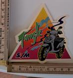 Vintage Sticker Sym Jungle 50 cc scooter logo merk, Ophalen of Verzenden, Zo goed als nieuw, Overige typen