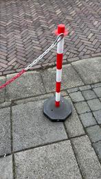 Afzetpaaltje rood wit afzet paaltje met ketting, Hobby en Vrije tijd, Modeltreinen | Overige schalen, Ophalen, Zo goed als nieuw