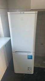 Indesit A+ koelkast met vriezer., Ophalen, 200 liter of meer, Met aparte vriezer, 160 cm of meer