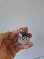 Papegaaienduiker van kunsthars vogel van Tetley 4x5cm, Verzamelen, Ophalen of Verzenden, Zo goed als nieuw, Vogel, Beeldje of Figuurtje