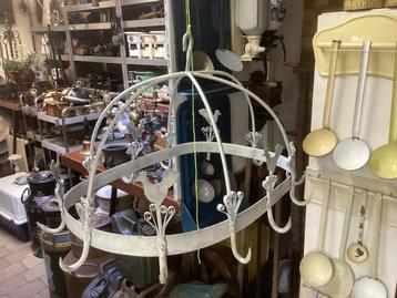 Ovale wildhaak 60 40 40 cm en 2 ronde 35 cm en meer spullen beschikbaar voor biedingen