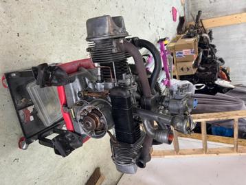 2cv gereviseerde 18pk motor, 6v accu , versnellingsbak beschikbaar voor biedingen