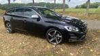 Volvo V60 T3 150pk Powershift 2015 Zwart, Auto's, Volvo, 1596 cc, 74 €/maand, Zwart, 4 cilinders