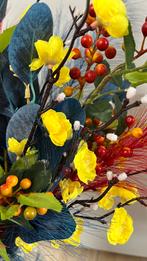 Kunstbloemen in vaas blauw rood geel, Ophalen of Verzenden, Zo goed als nieuw, Nvt, Nvt