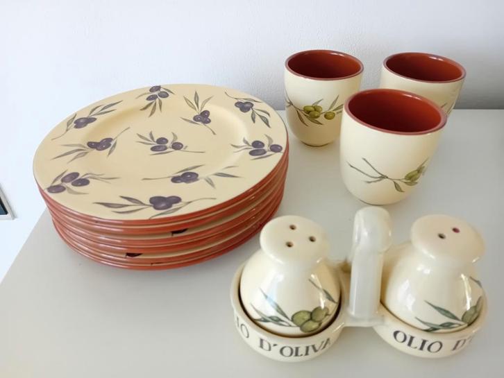 Olio d'Oliva JET by ter Steege
Servies olijven Olive Oliva, Huis en Inrichting, Keuken | Servies, Zo goed als nieuw, Overige stijlen