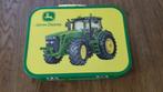 John Deere blikken koffer met 4 puzzels, Hobby en Vrije tijd, Ophalen of Verzenden, Minder dan 500 stukjes, Zo goed als nieuw