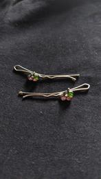 2 haarspeldjes kersen, Ophalen of Verzenden, Zo goed als nieuw, Haarspeld