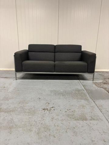 2- zits Harvink bank beschikbaar voor biedingen