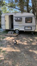 zoek een goedkopen caravan, Caravans en Kamperen, Caravans, Kachel, 90 kg, Vast bed, Rondzit
