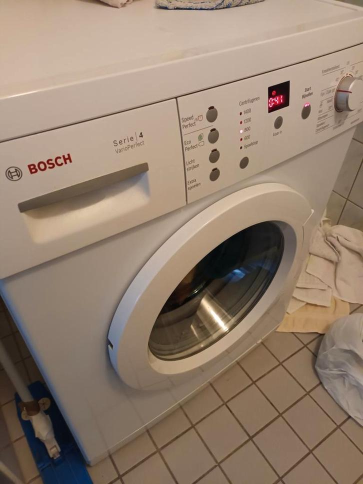 Bosch Wasmachine - Serie 4 VarioPerfect, Witgoed en Apparatuur, Wasmachines, Gebruikt, Voorlader, 6 tot 8 kg, 85 tot 90 cm, 1200 tot 1600 toeren