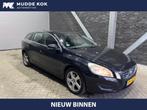 Volvo V60 T3 Momentum | Trekhaak | PDC Achter | Navigatie |, Voorwielaandrijving, Zwart, 4 cilinders, 150 pk