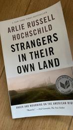Strangers in their own land. Arlie Russel Hochschild, Boeken, Ophalen of Verzenden, Zo goed als nieuw