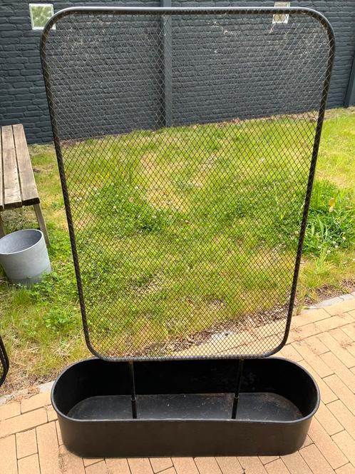Zwart metalen plantenbak met klimrooster (4 stuks), Tuin en Terras, Bloembakken en Plantenbakken, Gebruikt, Balkon, Rechthoekig