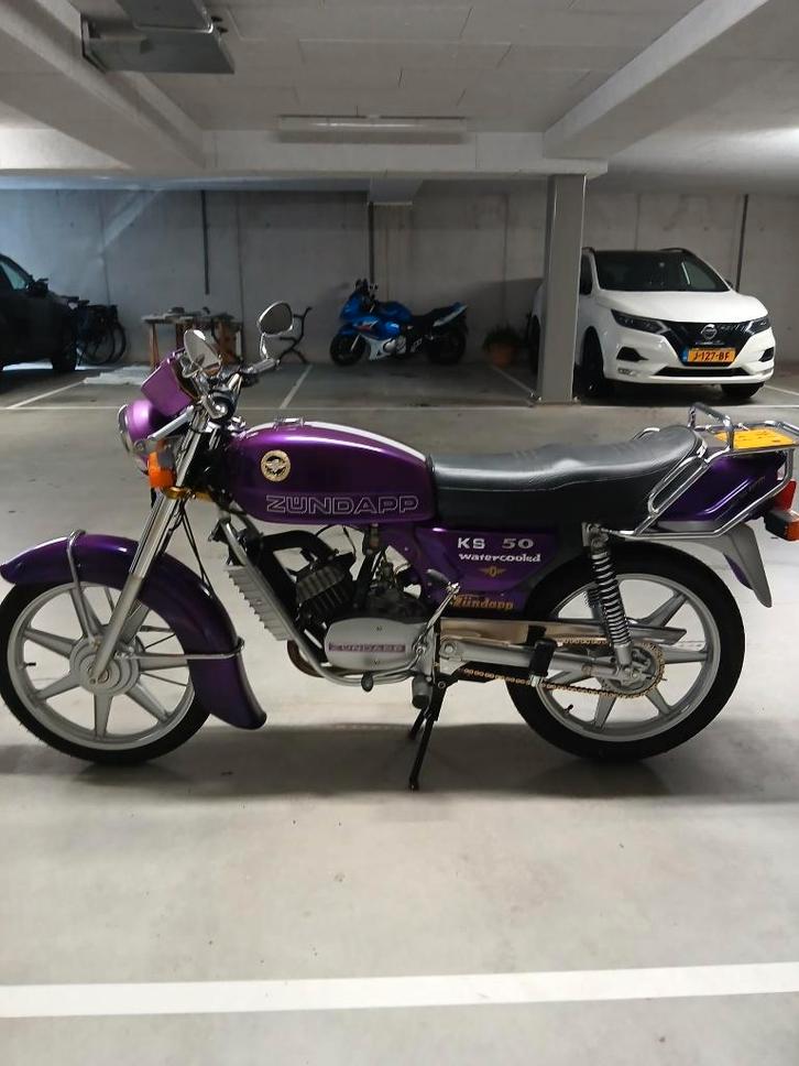 zundapp met waterkoeling, Fietsen en Brommers, Brommers | Zundapp, Zo goed als nieuw, KS50, Maximaal 45 km/u, Ophalen