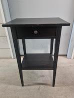 Hemnes nachtkast zwartbruin Ikea, Ophalen, Gebruikt, Hout