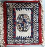 klein perzisch tapijtje voor bijvoorbeeld op tafel, Huis en Inrichting, Stoffering | Tapijten en Kleden, Minder dan 50 cm, Rechthoekig