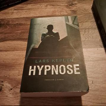 Lars Kepler - Hypnose beschikbaar voor biedingen