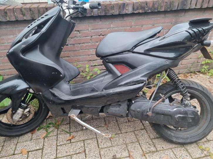 Yamaha aerox, Fietsen en Brommers, Scooters | Yamaha, Gebruikt, Aerox, Tweetakt, Ophalen