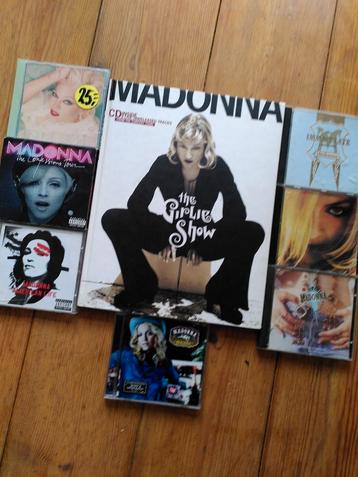 Madonna Girlie show tourboek en cd's