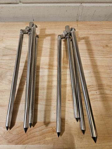 Ultimate Deluxe Stainless Steel Tripod beschikbaar voor biedingen
