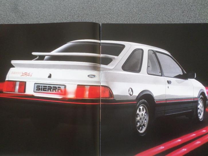 Ford Sierra & XR4i Brochure, Boeken, Auto's | Folders en Tijdschriften, Zo goed als nieuw, Ford, Verzenden