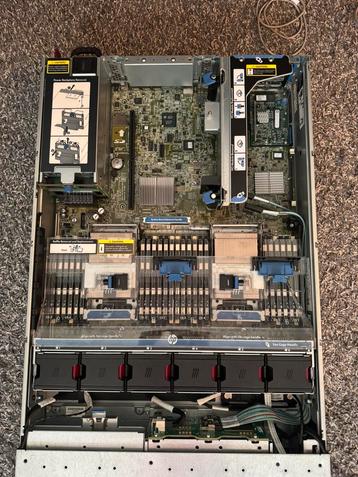 HP DL380p Gen8 | 2x Xeon E5-2470 v2 | 128 gb RAM beschikbaar voor biedingen