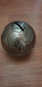 Zilveren voetbal spaarpot, Verzamelen, Spaarpotten, Ophalen, Gebruikt, Metaal of Blik, Overige thema's