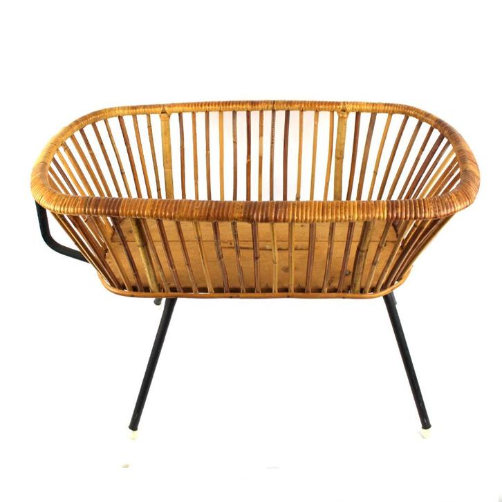 Poppenwieg rotan met piekstok plantenbak, Kinderen en Baby's, Speelgoed | Poppen, Gebruikt, Overige typen, Ophalen
