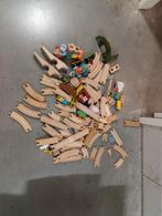 Houten Treinbaan met Treinen en Accessoires, Ophalen of Verzenden, Gebruikt, Rij- of Hobbelspeelgoed