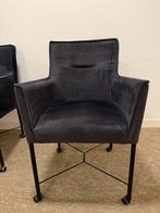 4 zwart/grijze velvet eetkamer stoelen met wieltjes, Huis en Inrichting, Stoelen, Zwart, Ophalen of Verzenden, Zo goed als nieuw