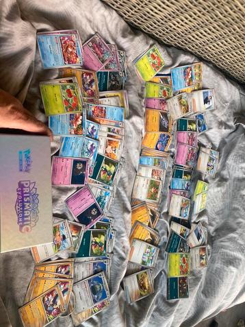 Grote partij pokemon kaarten beschikbaar voor biedingen