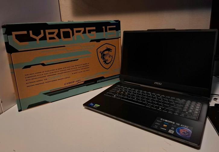 ZGAN MSI Cyborg 15 A13V met upgrades+accesoires, Computers en Software, Windows Laptops, Zo goed als nieuw, 15 inch, SSD, 4 Ghz of meer