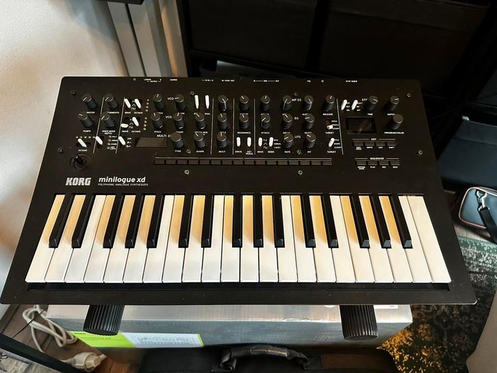 Korg Minilogue XD plus koffer, Muziek en Instrumenten, Synthesizers, Zo goed als nieuw, Overige aantallen, Korg, Met koffer of flightcase