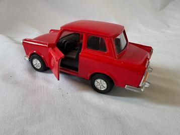 Trabant, 2 stuks beschikbaar voor biedingen