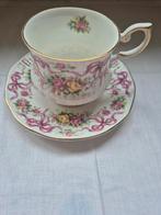 Queens rosina fine bone china england, Verzamelen, Porselein, Kristal en Bestek, Ophalen of Verzenden, Gebruikt, Porselein, Kop en/of schotel