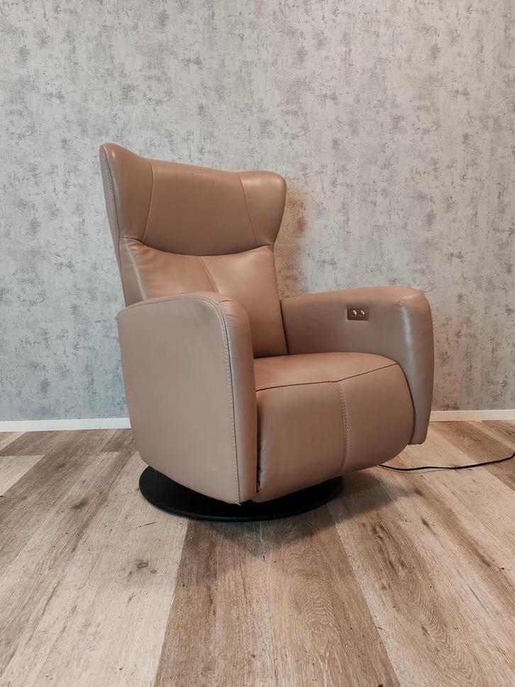 Luxe Prominent elektrische leren relax fauteuil, Huis en Inrichting, Fauteuils, Zo goed als nieuw, Leer, 50 tot 75 cm, 75 tot 100 cm