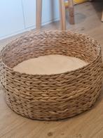 Kattenmand Baskie van Beeztees 40x40x18 cm, Ophalen of Verzenden, Zo goed als nieuw, Riet